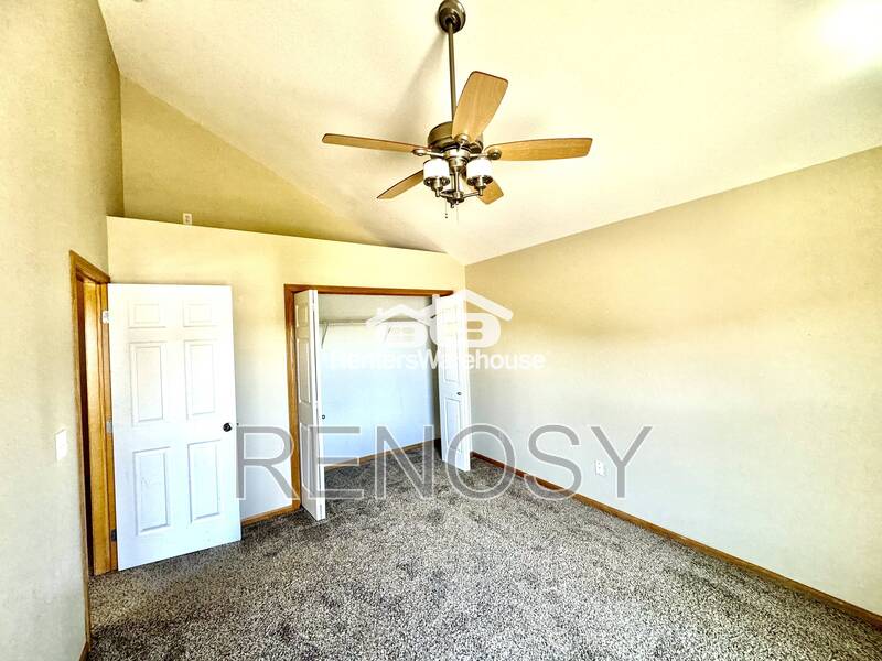 1228 Se Village View Lane – photo 5