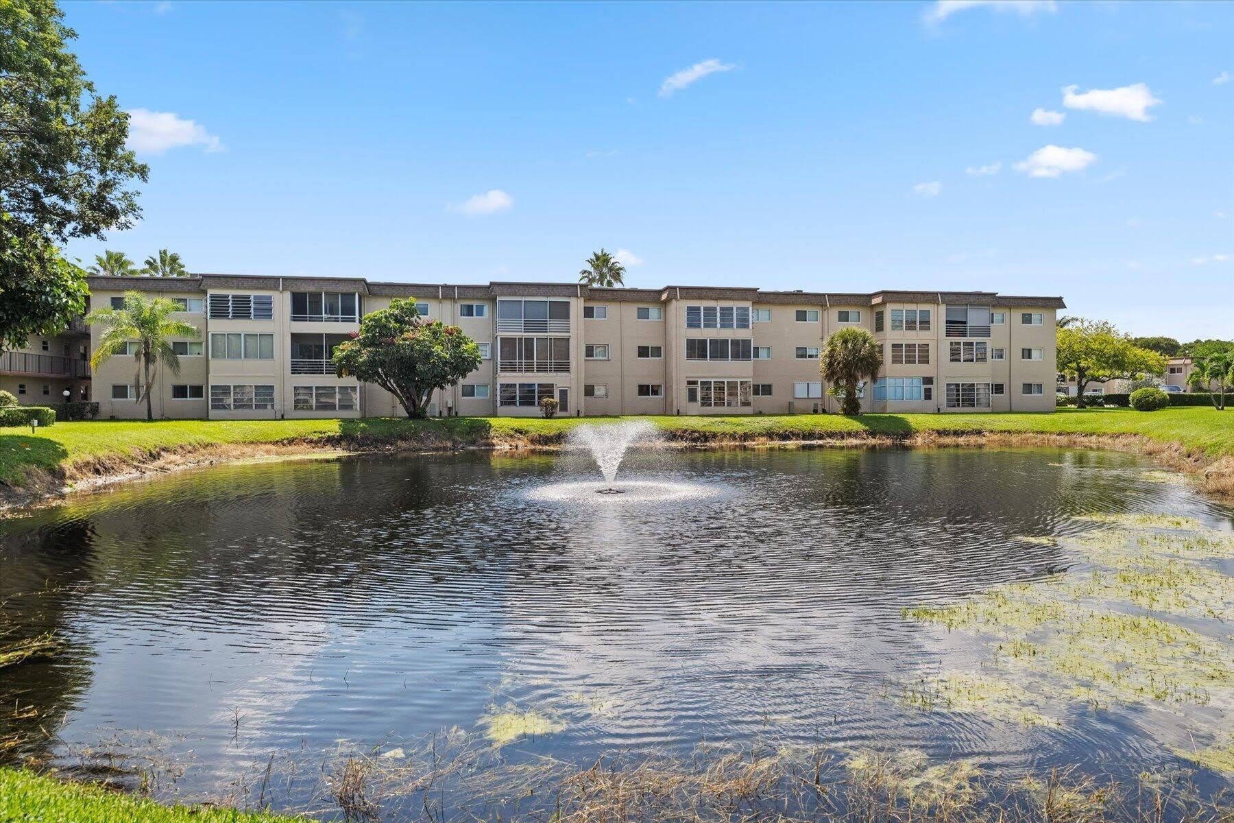 719 Lori Drive – photo 2