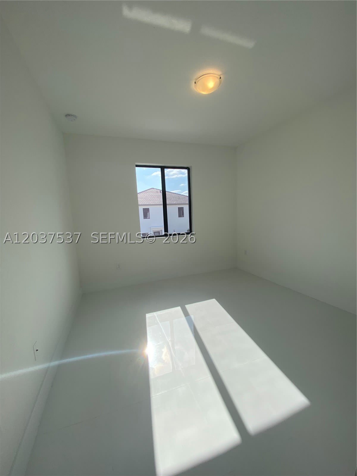 2402 SW 145th Pl – photo 4
