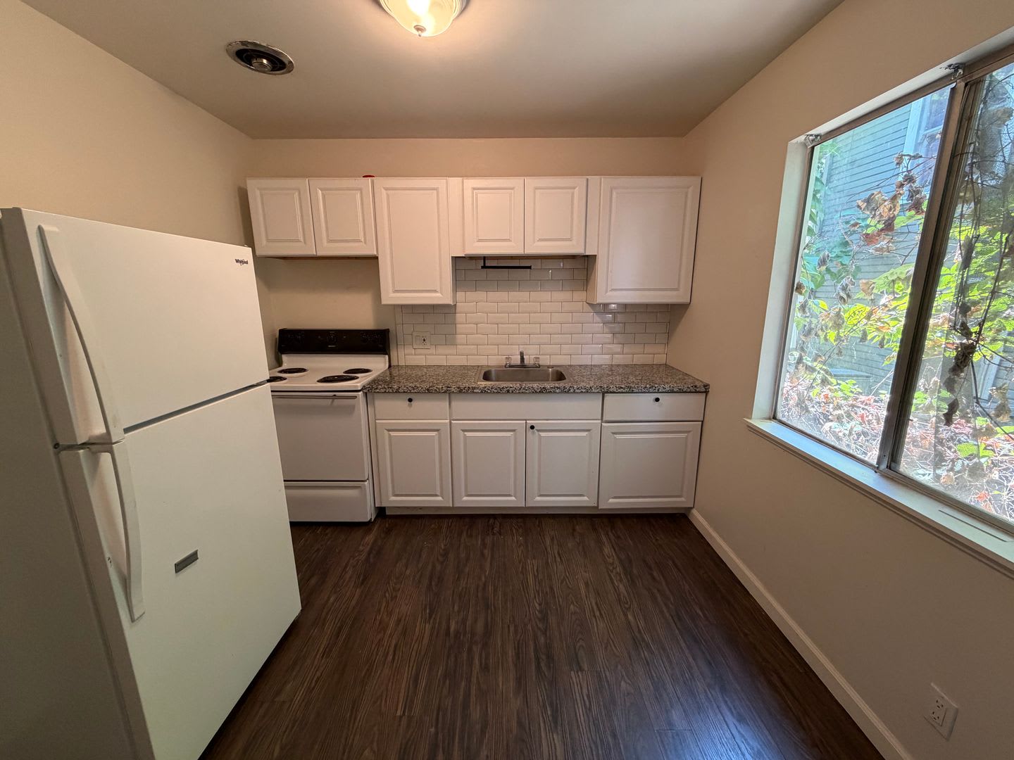One Bedroom Apartment in the Heart of Midtown – photo 3