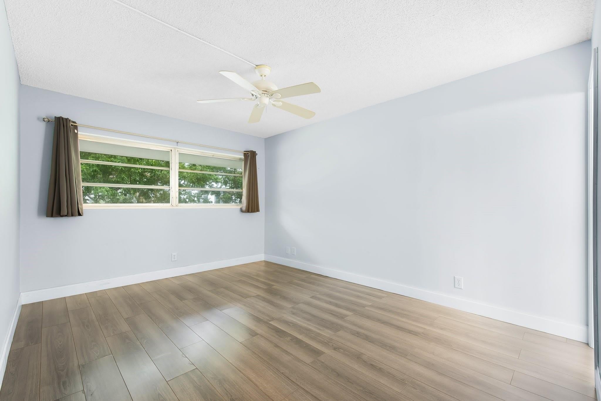 1340 NE 28TH Avenue – photo 5
