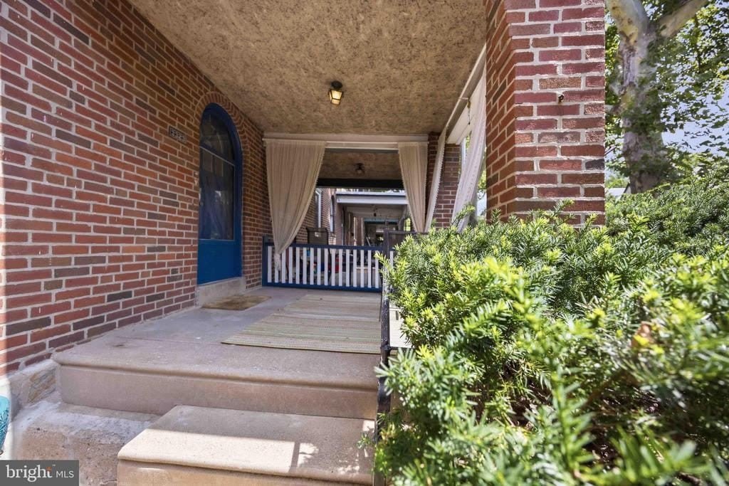 3323 TILDEN STREET – photo 4