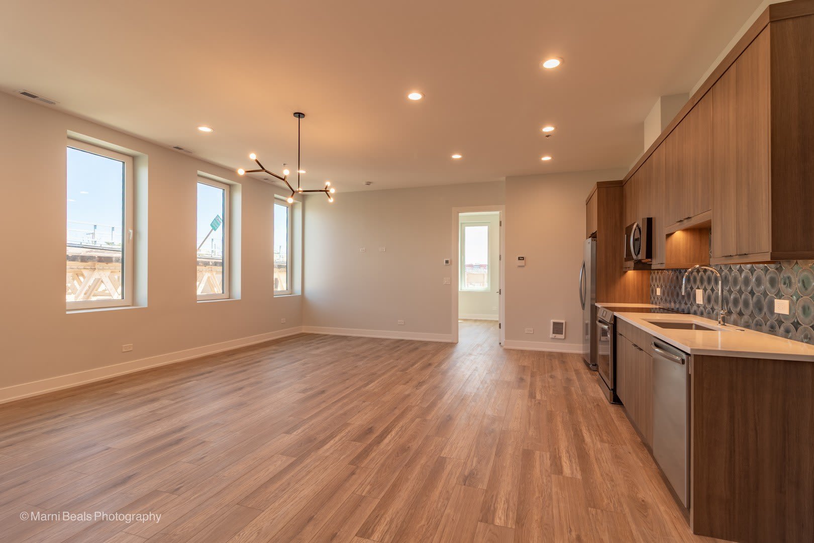 6302 S Champlain Avenue – photo 5