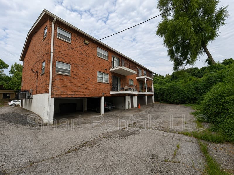 2631 Tyrell Drive 4B – photo 2