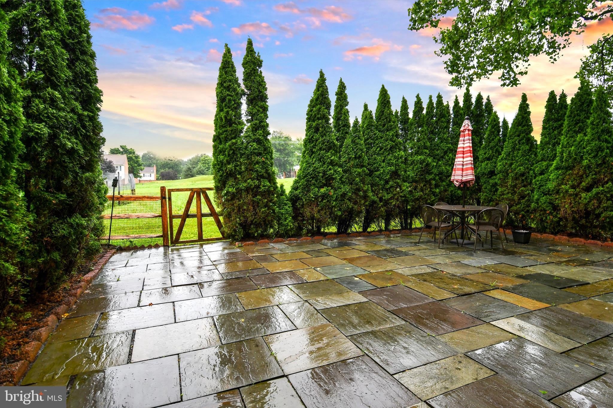 9401 HICKORY VIEW Place – photo 2