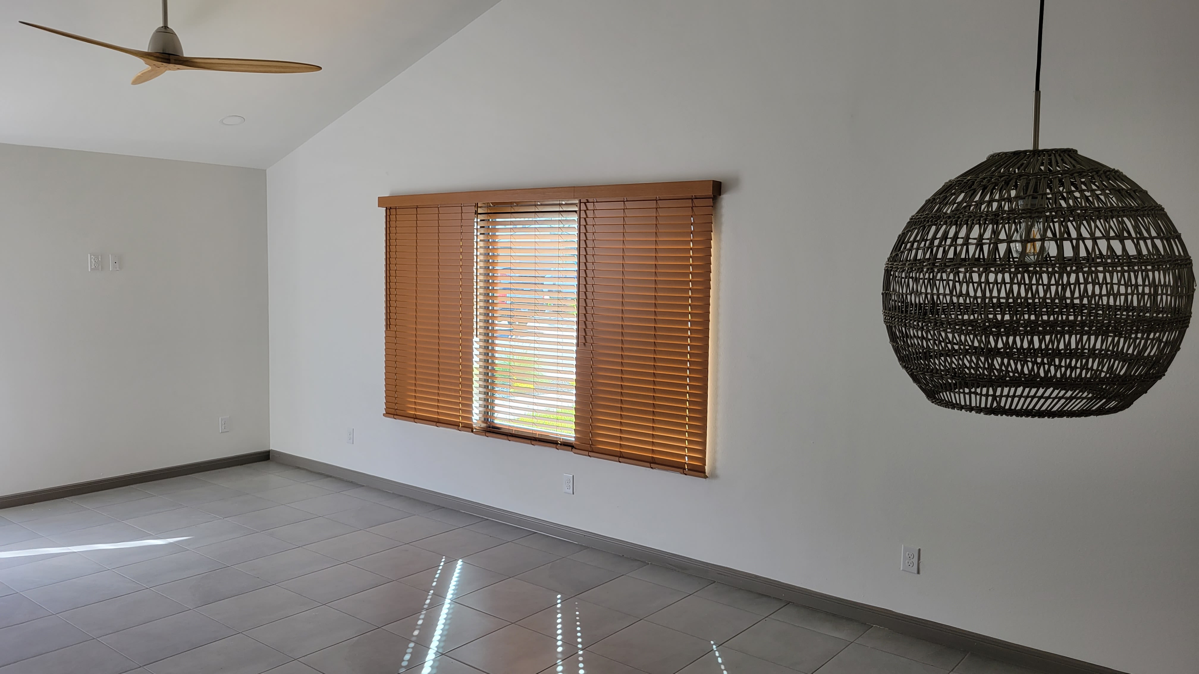 1305 E Hibiscus Ave – photo 3