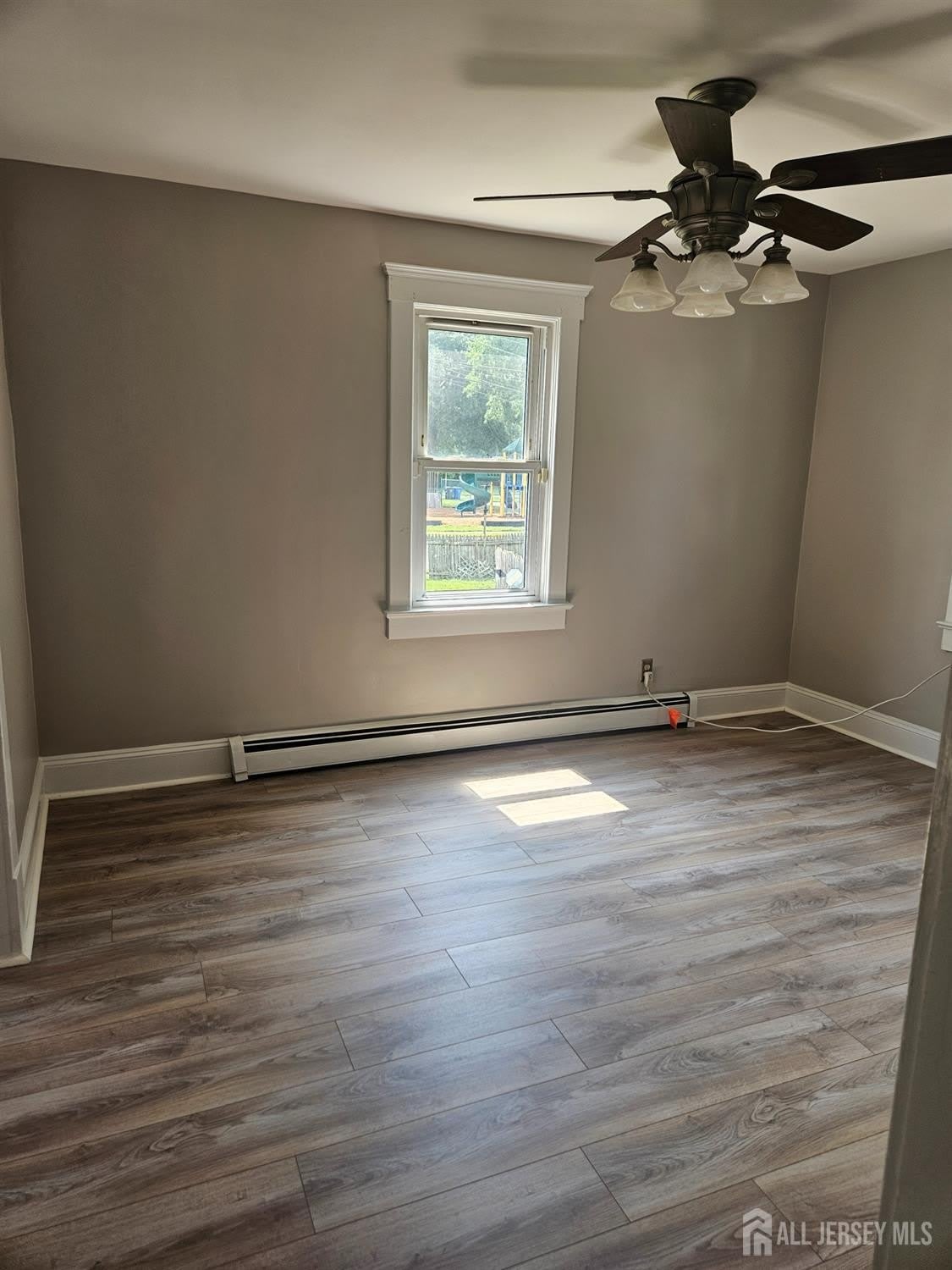327 Berry Street – photo 5
