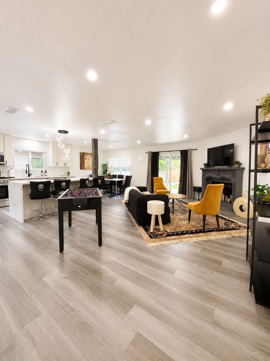 6737 Blewett Ave – photo 3