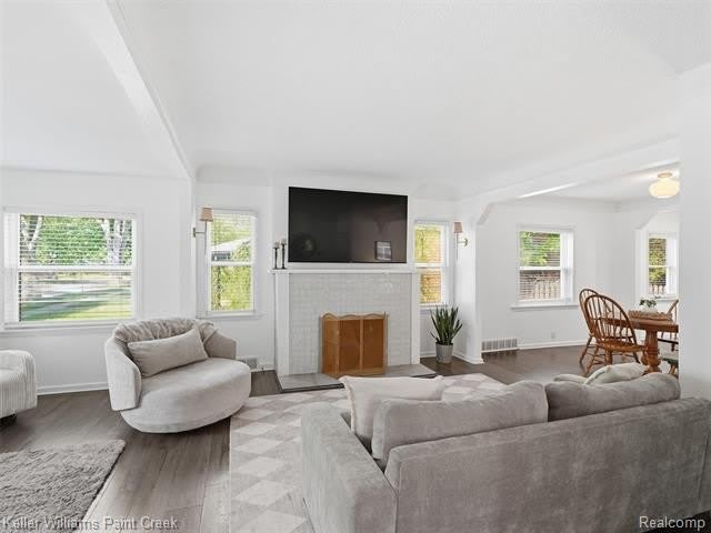 1401 Midland Boulevard – photo 3