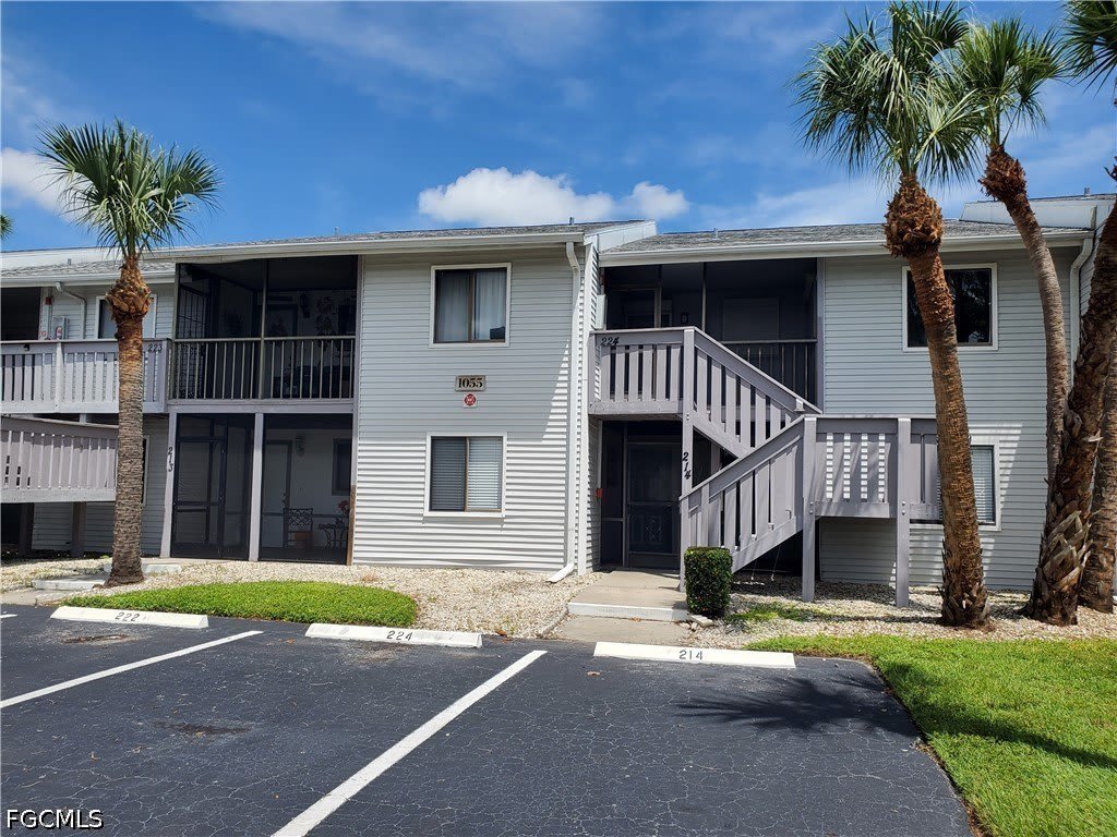 1055 Palm Avenue – photo 1