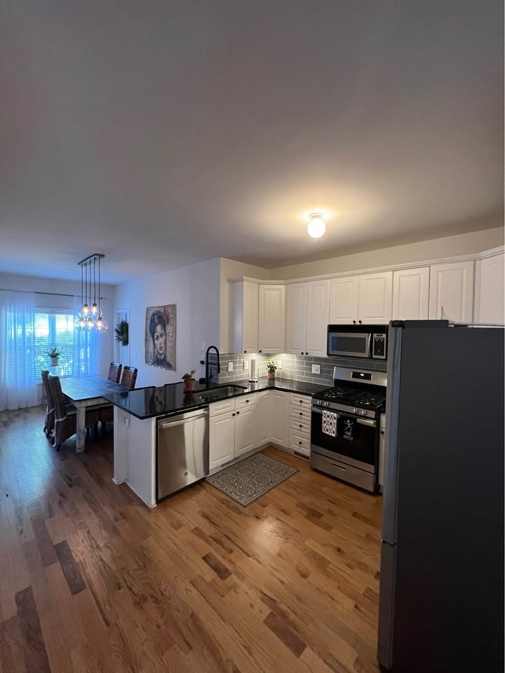 3615 Deep Cove Dr – photo 1