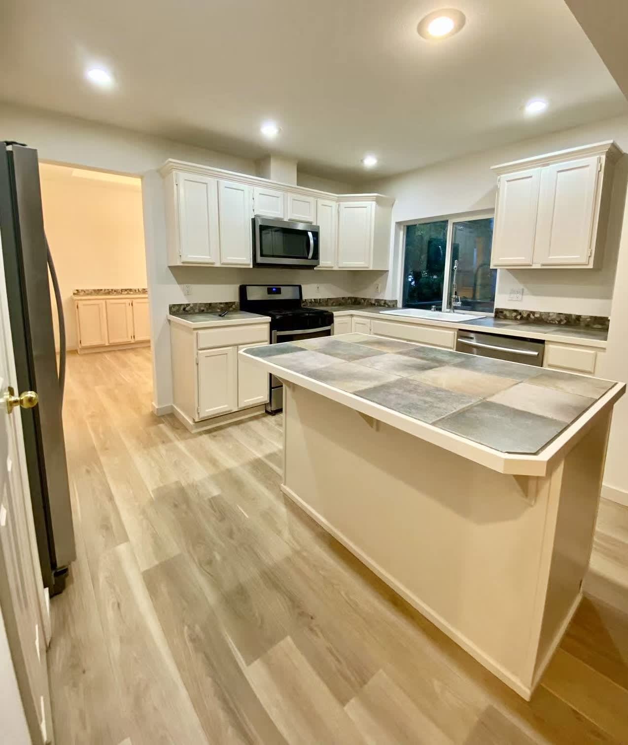 8419 143rd Court Northeast – photo 5