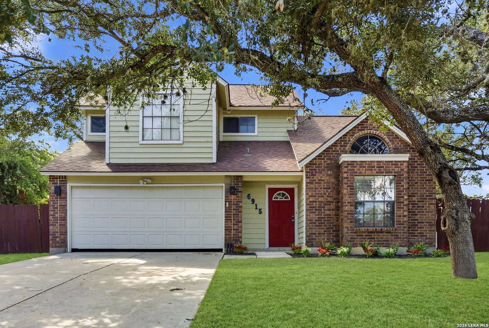 6915 Raintree Frst – photo 5