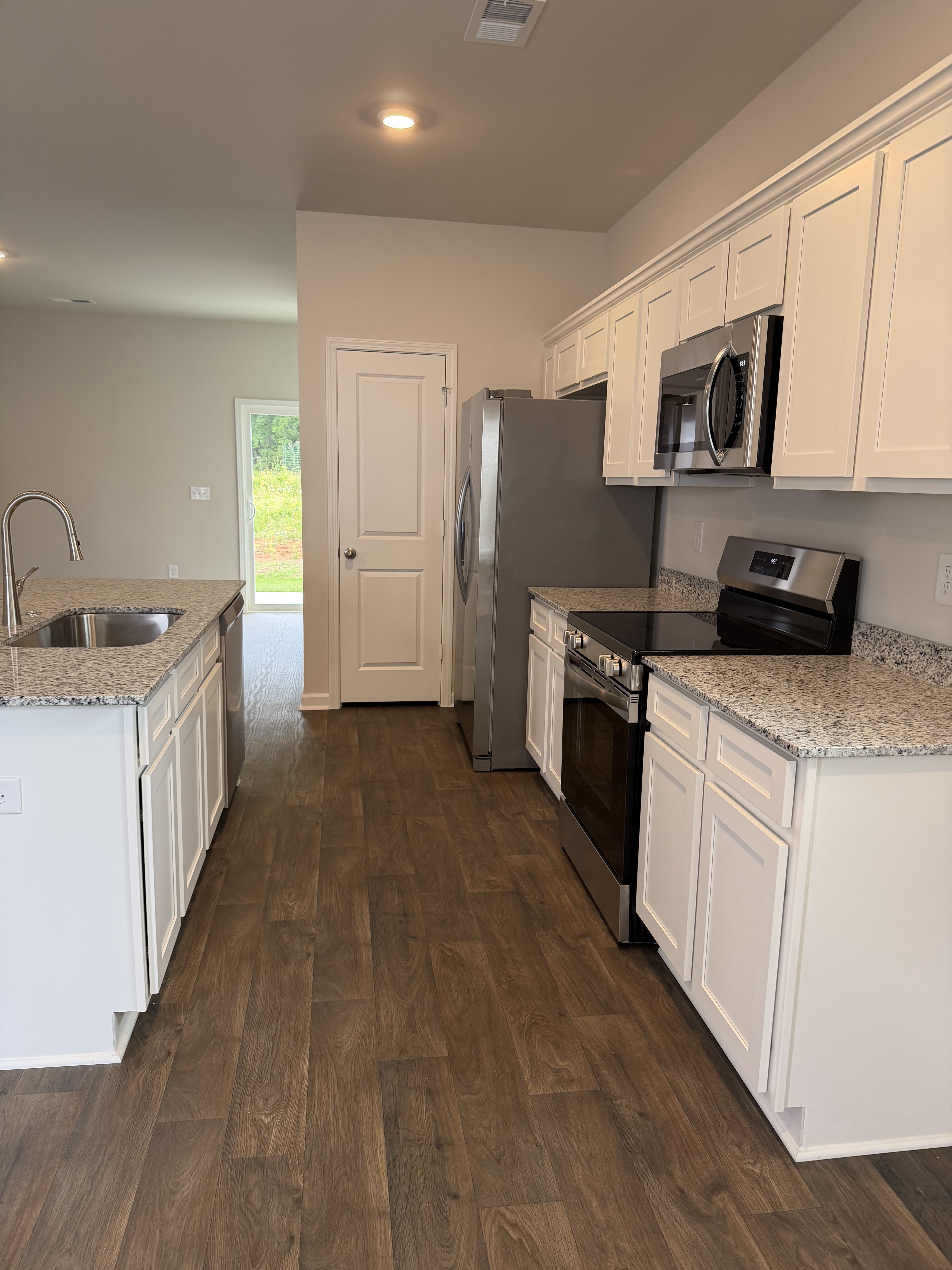 400 Speyside Lane – photo 4