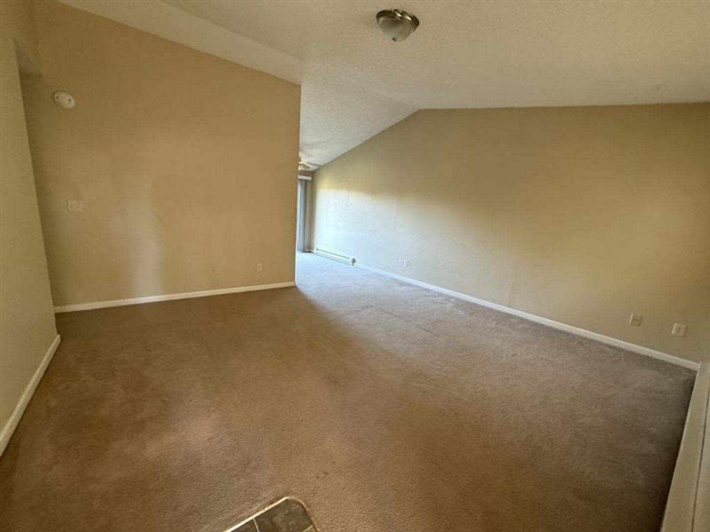 18830 NW Shadow Lane ~ MOVE-IN SPECIAL First Month's Rent FREE! Excellent Unit in Plex – photo 2