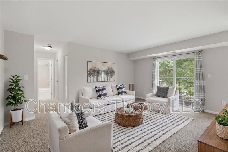 1521 Colonial Dr – photo 1