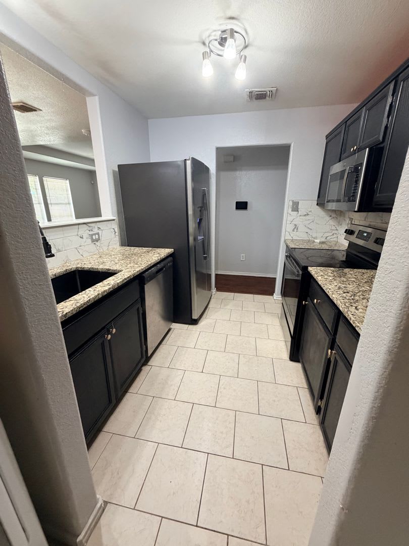Foster Meadows 3 Bedroom 2 Bath Home – photo 5