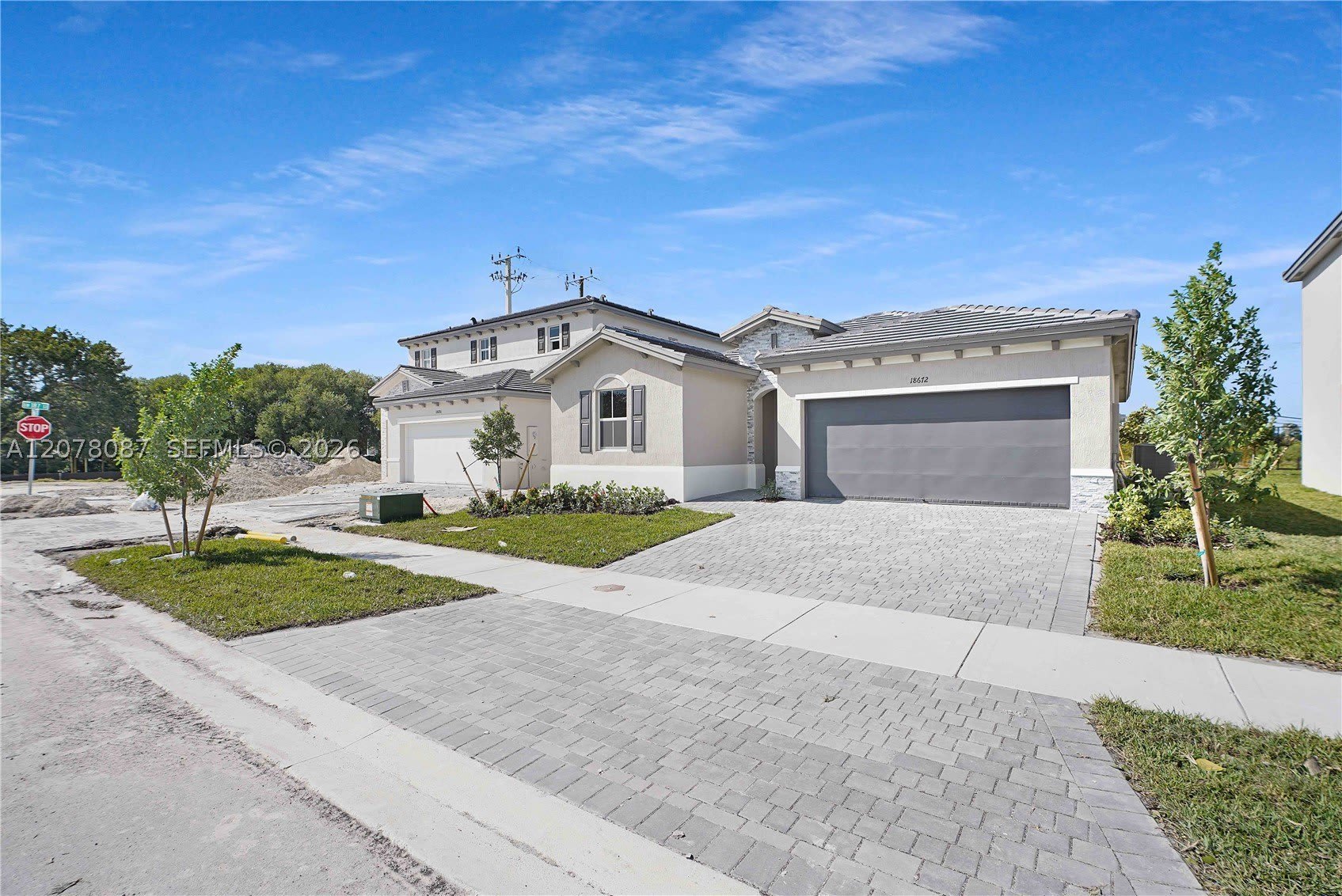 18672 SW 136TH CT – photo 1