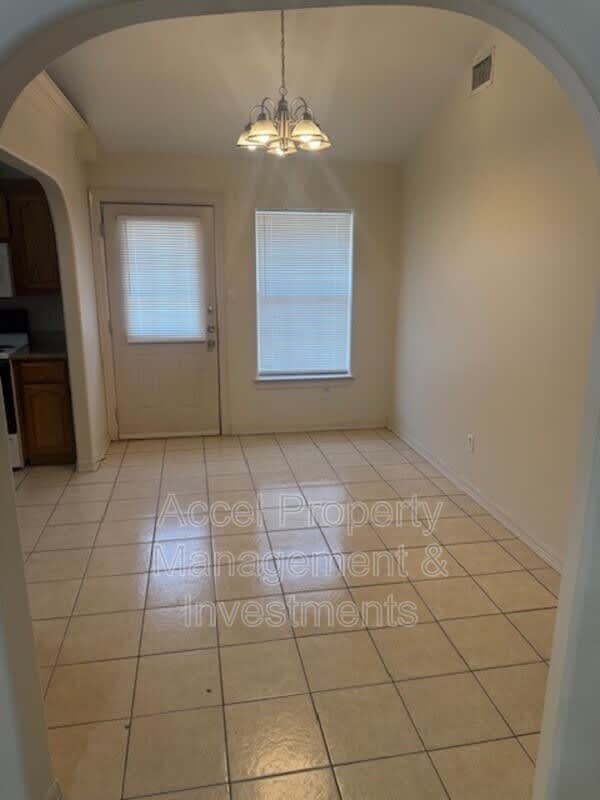 1902 Bahamas Drive – photo 5