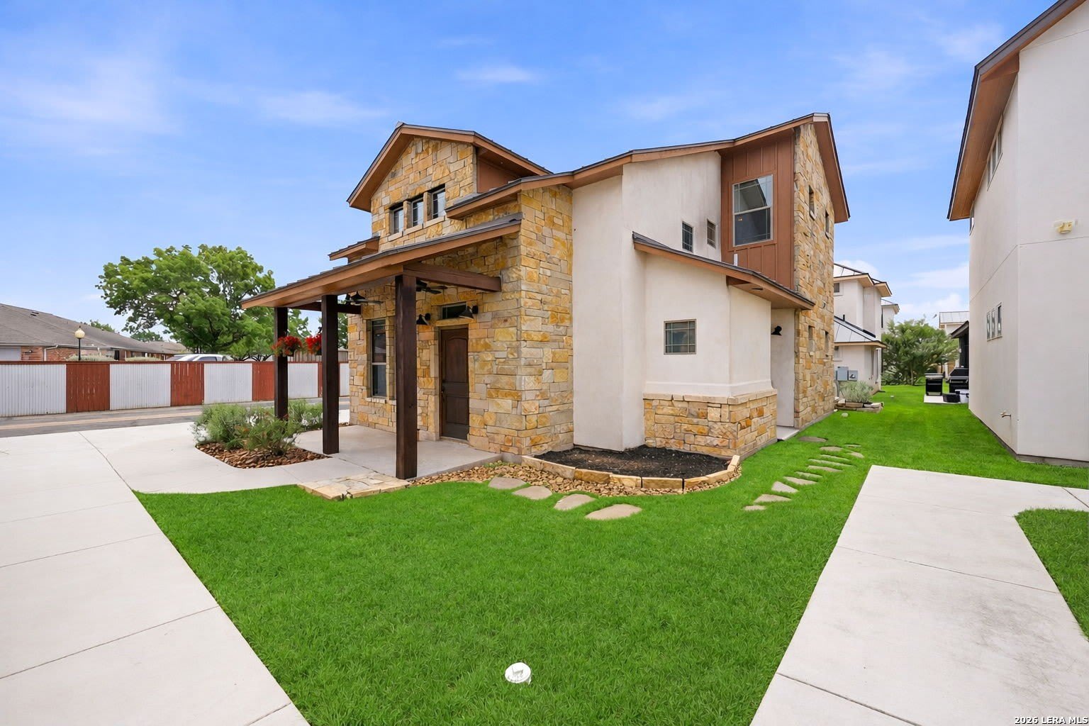 1694 GRUENE VINEYARD CROSSING – photo 5