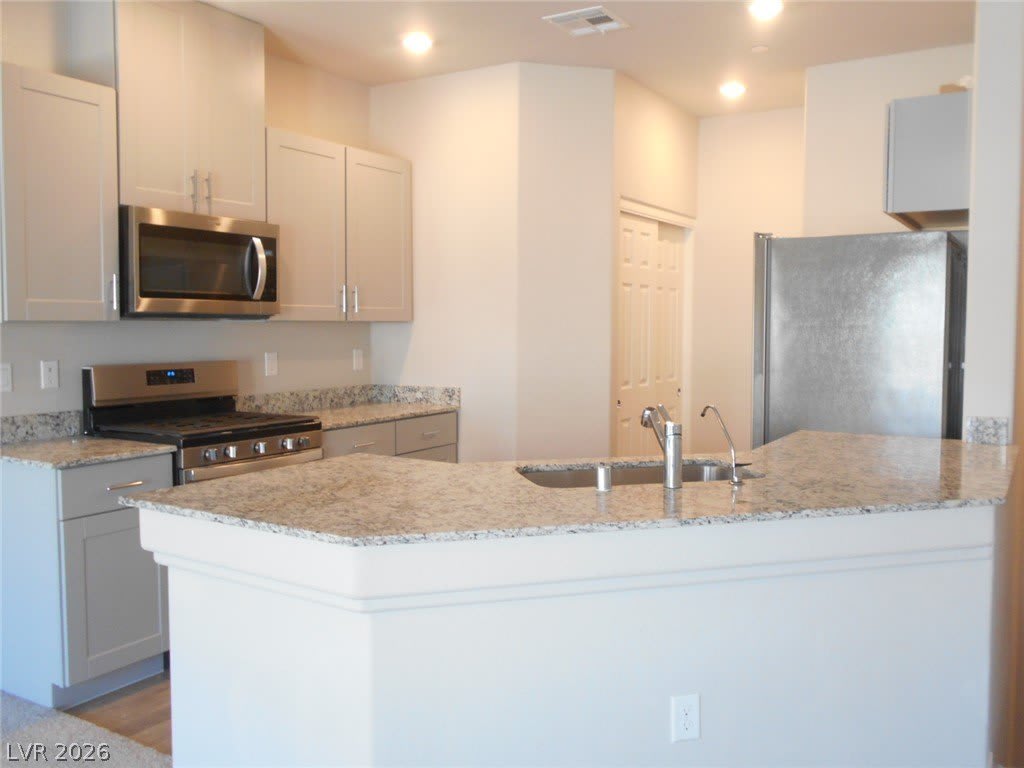 4655 Moonbow Avenue – photo 5