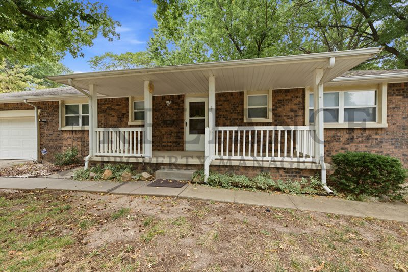 428 Peach Tree Lane – photo 3