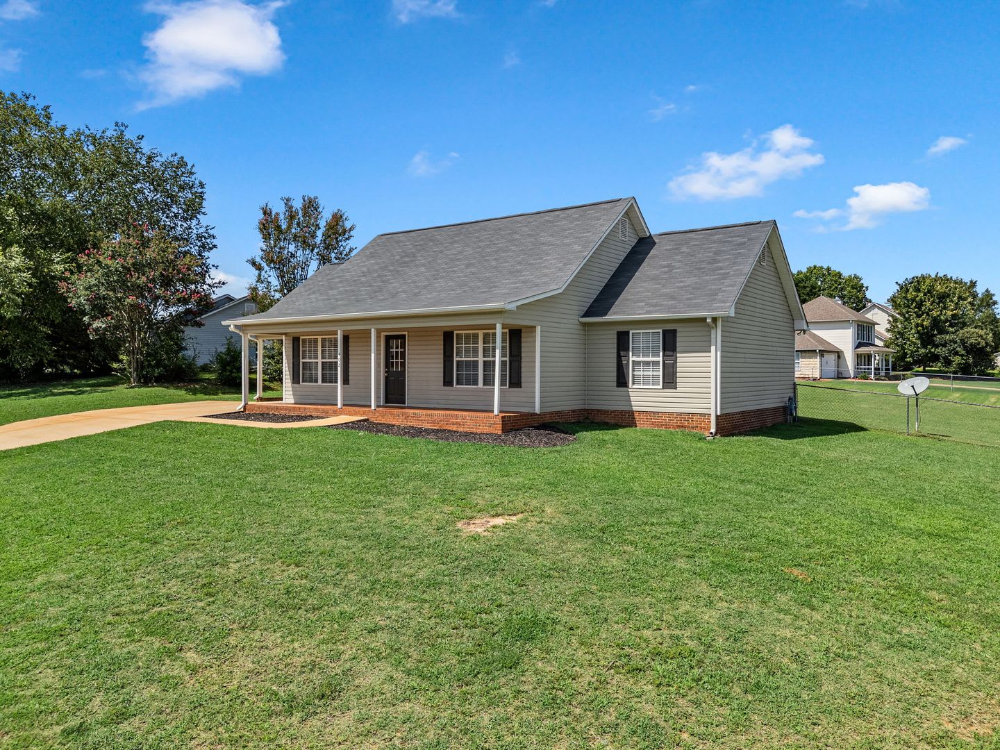 3 BR 2 BA Ranch Home in Moore SC, Conventiently Located Between Spartanburg & Greenville – photo 3