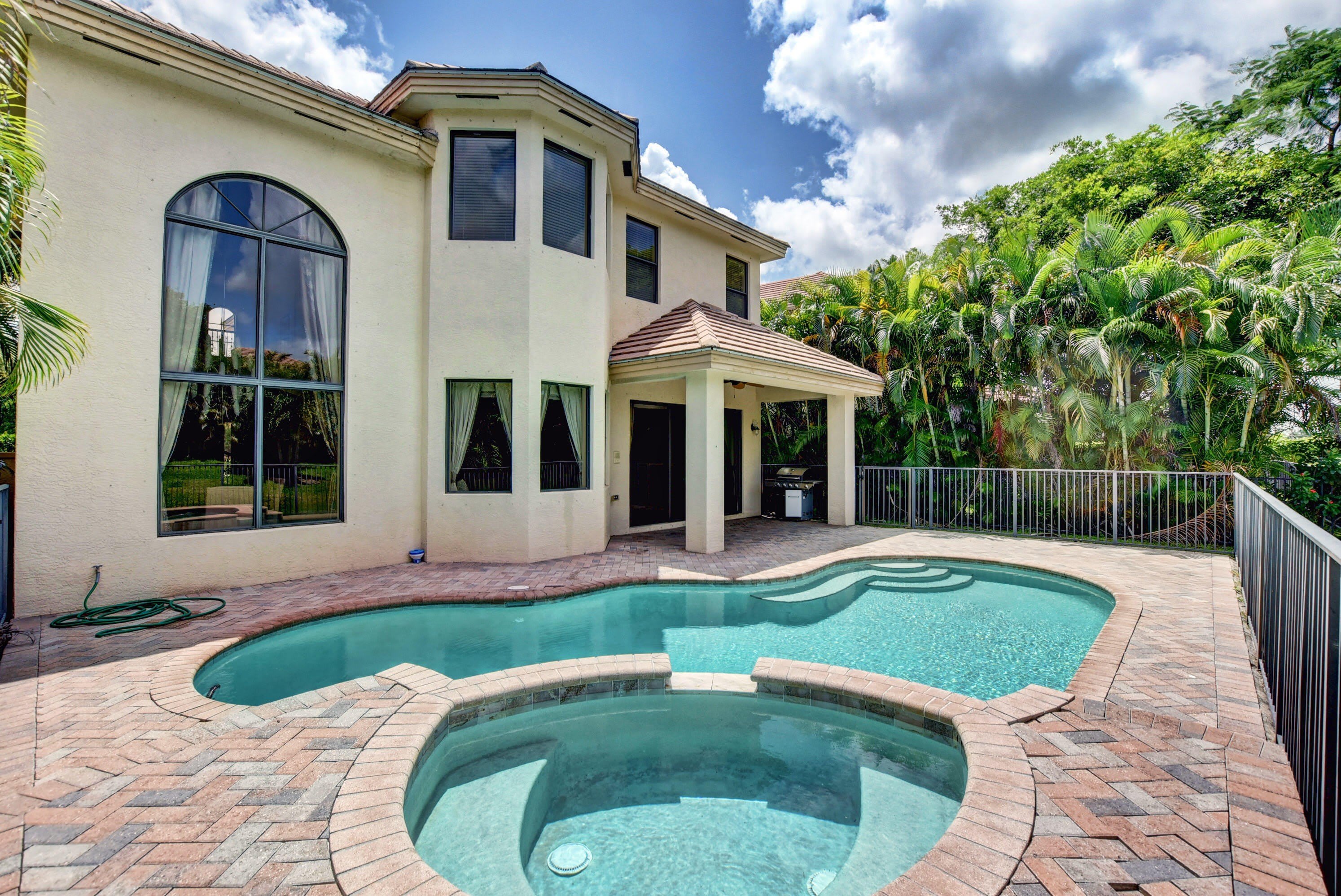 3424 Collonade Drive – photo 1