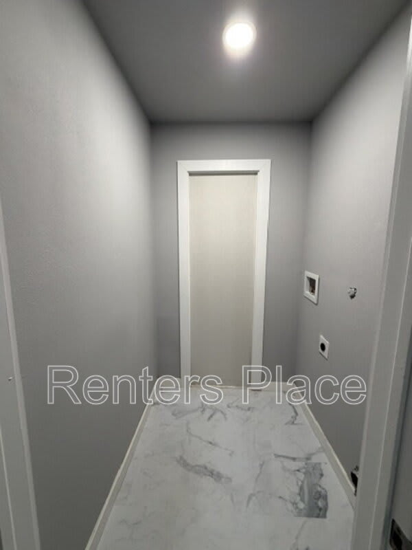 1322 North Birmingham Place – photo 1