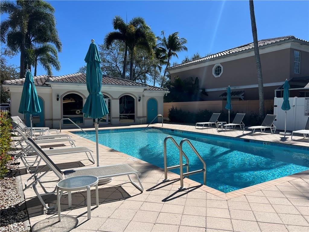 5365 Cove Cir – photo 2