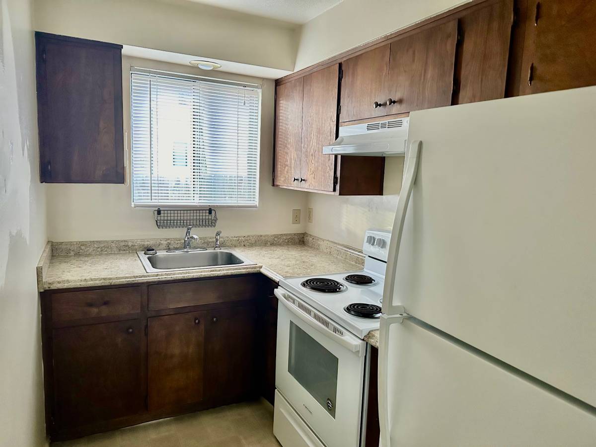 795 Park St – photo 1