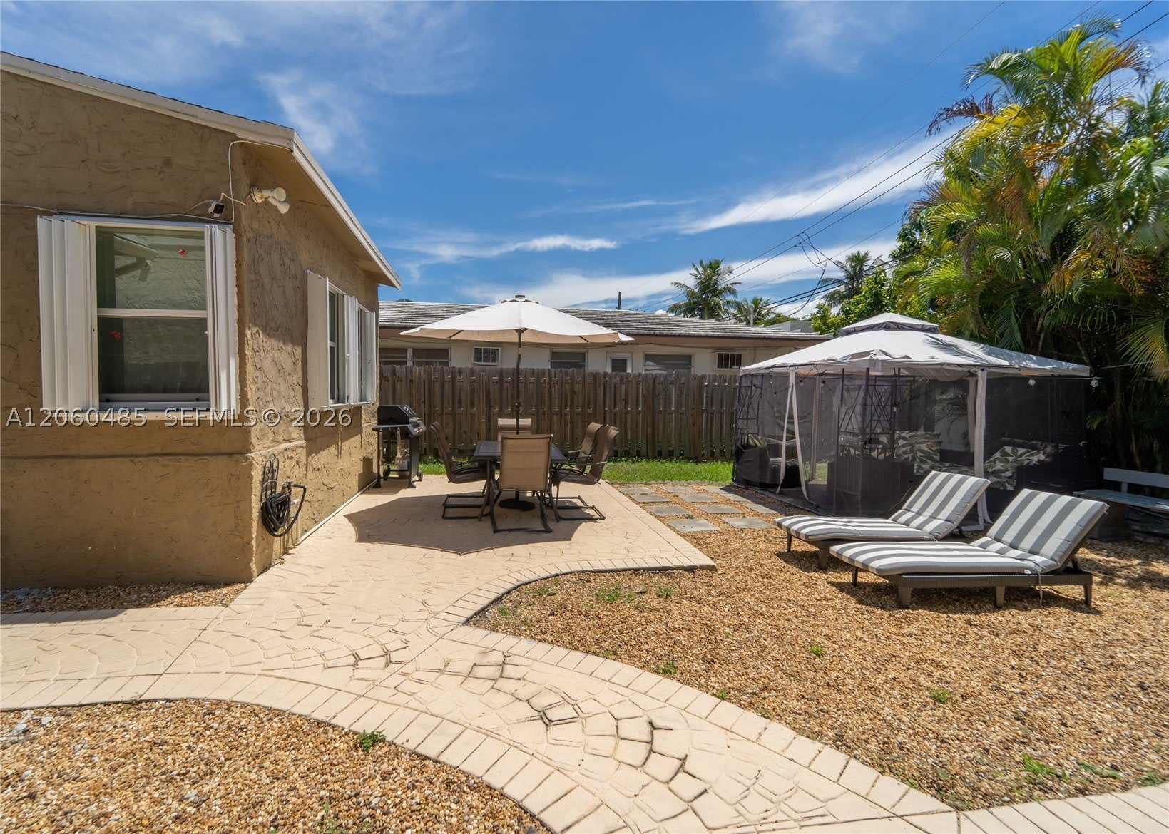 626 NE 4th Ct – photo 3