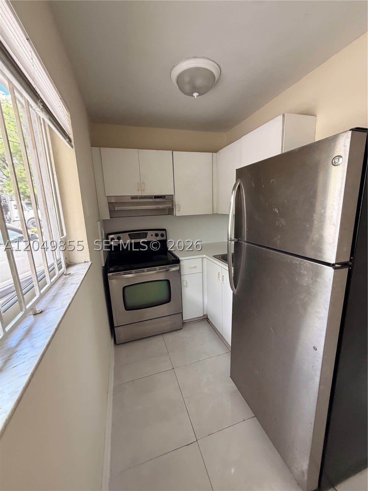 1194 NW 19th Ave – photo 3