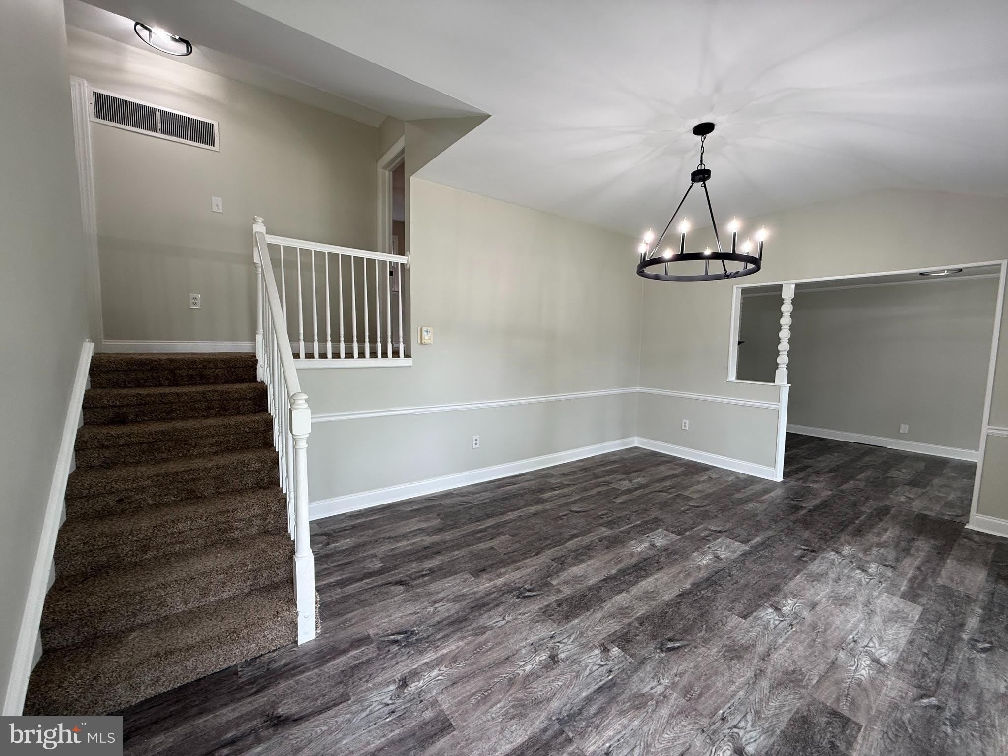 417 GREENVIEW Road – photo 5