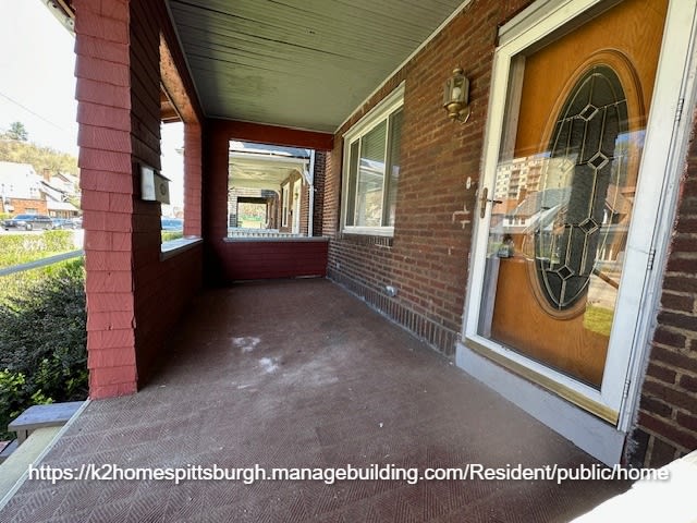 785 Franklin Ave – photo 2