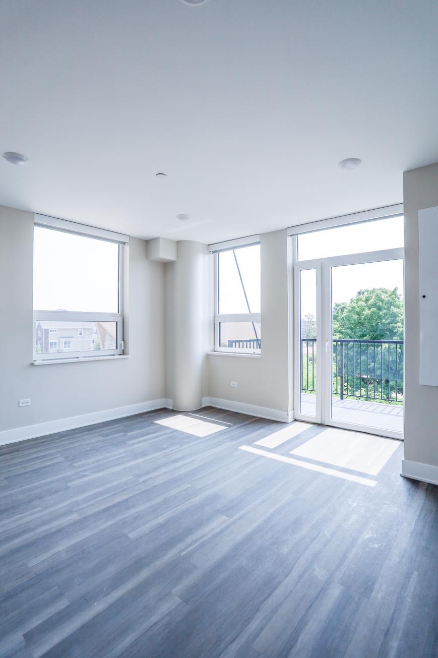 880 Lee St – photo 4