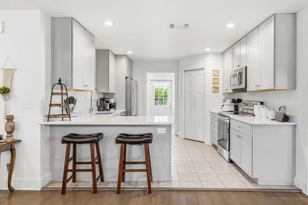 315 Mimosa St – photo 4
