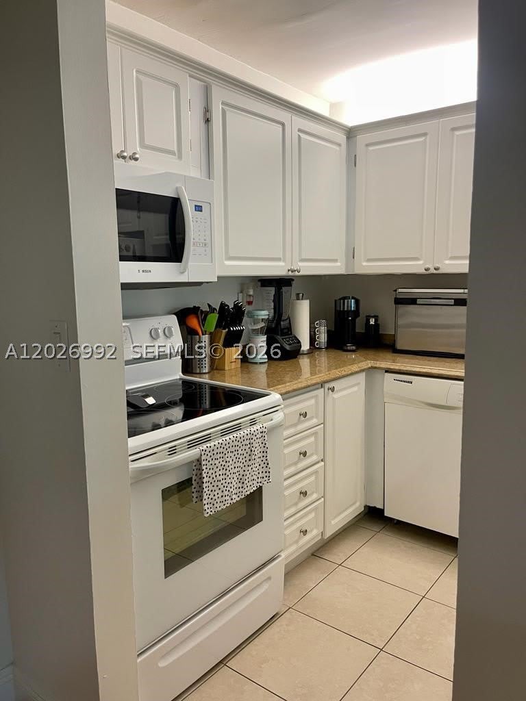 301 Racquet Club Rd – photo 5