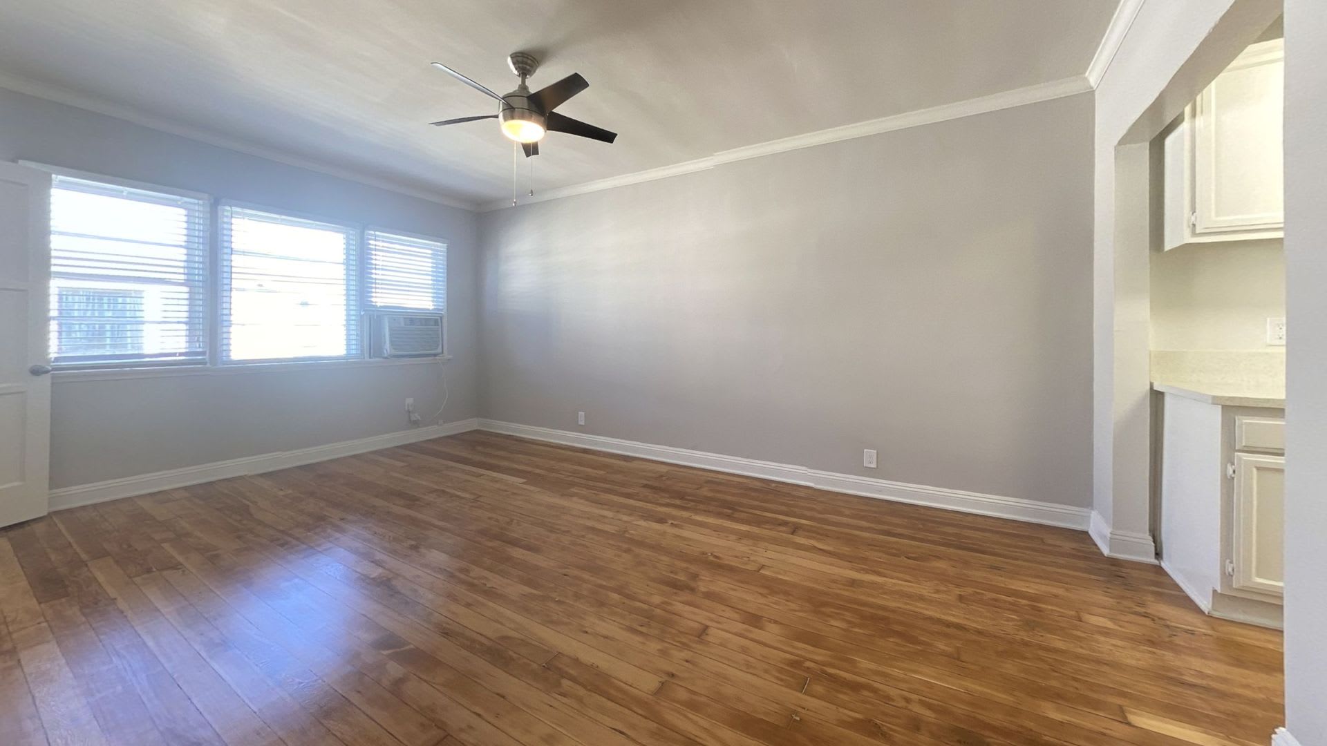 Adams Apartments... Beautiful Studio Apartment available! $500 LOOK & LEASE! CALL NOW! – photo 2