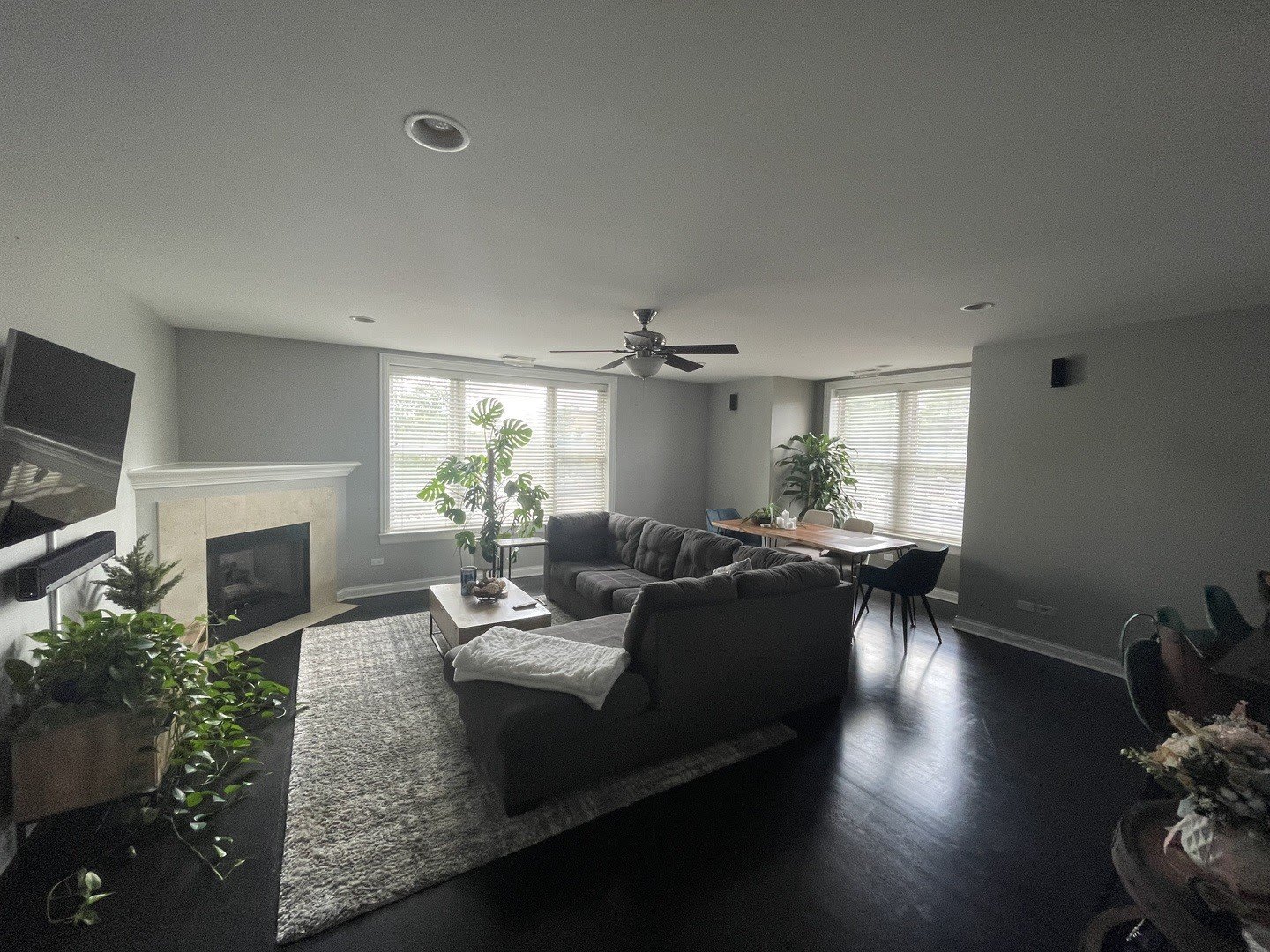 301 S Leavitt Street – photo 2