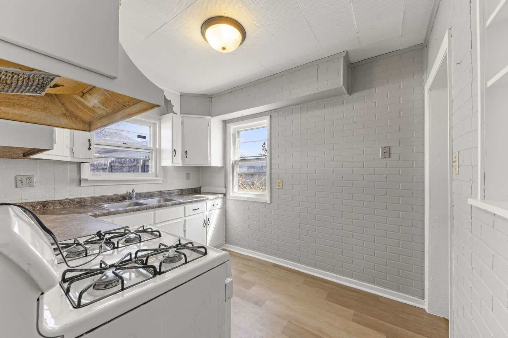 803 1st Avenue – photo 3
