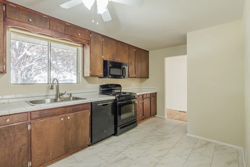 718 Brassie Drive – photo 5