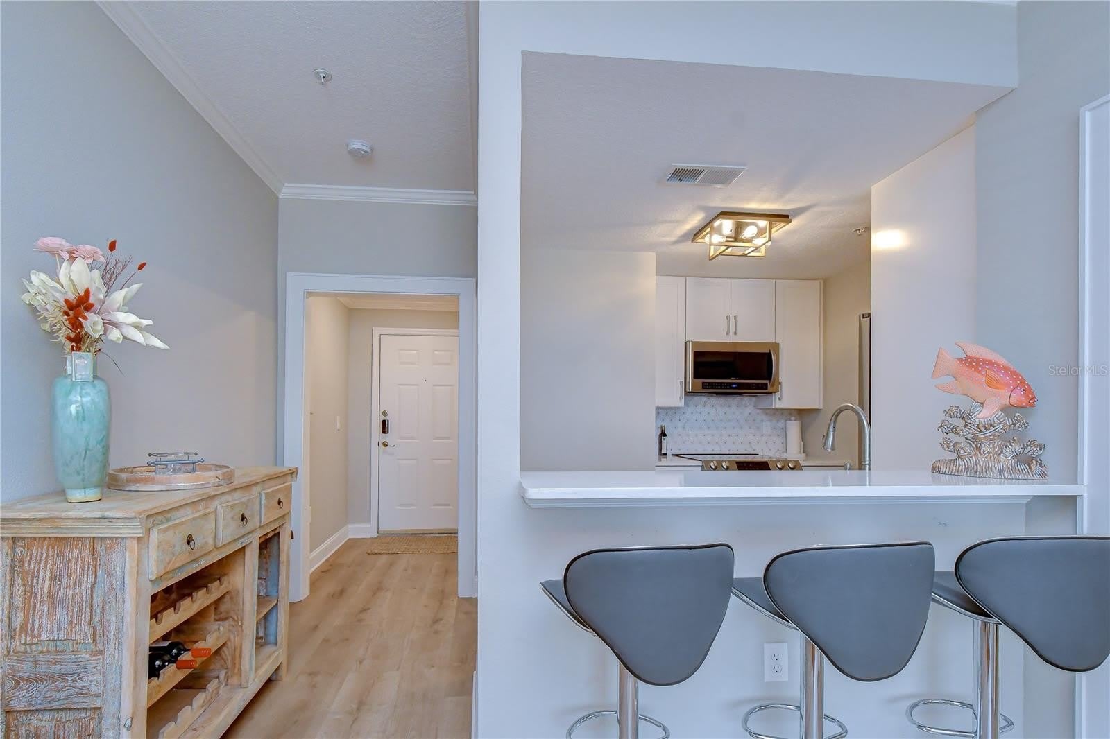 800 S DAKOTA Avenue – photo 4