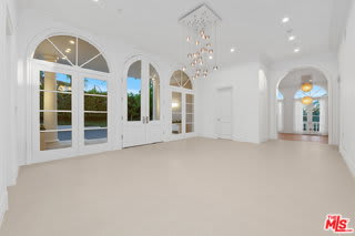 475 Martin Lane – photo 3