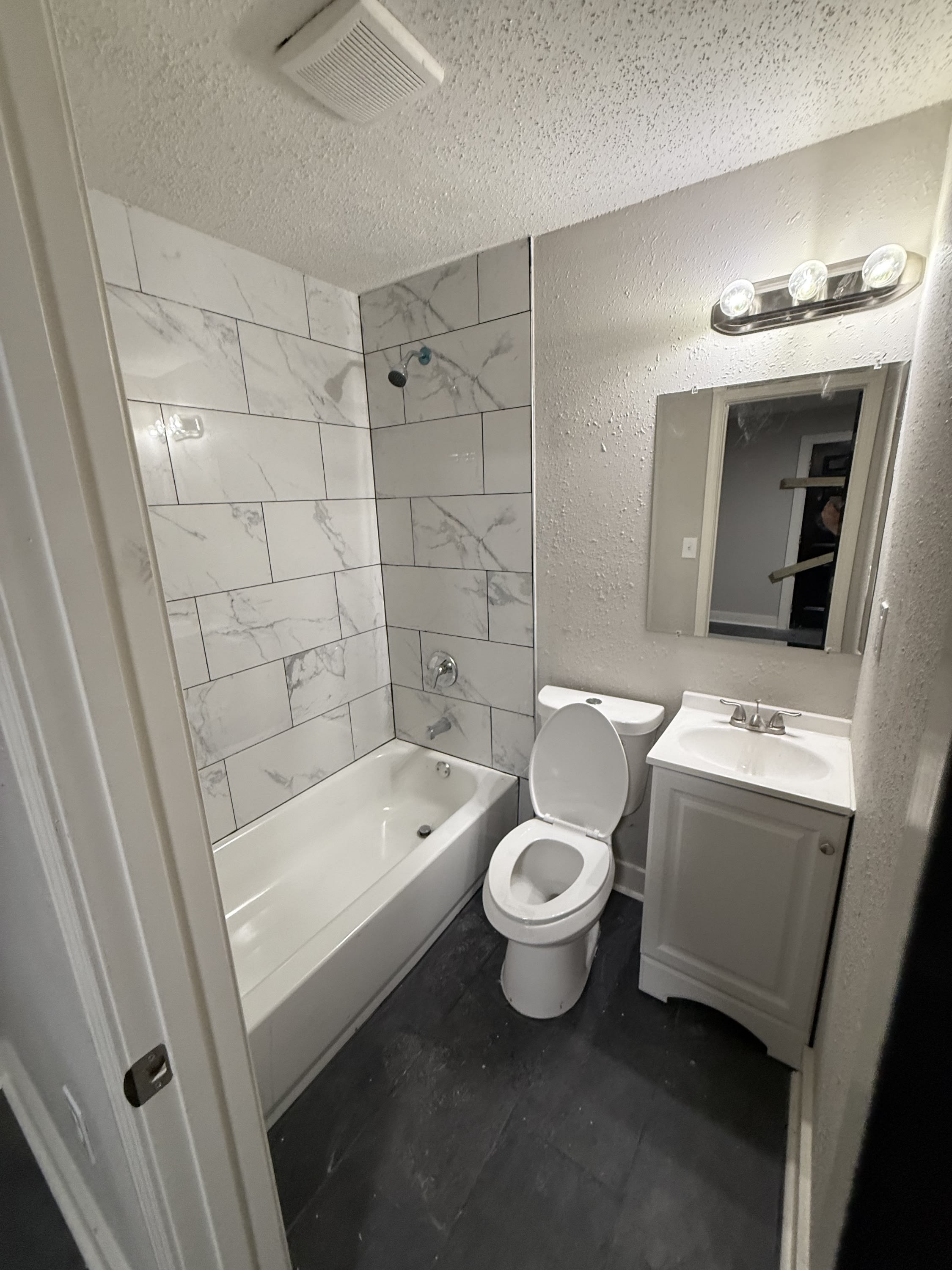 2379 Saratoga Avenue – photo 3