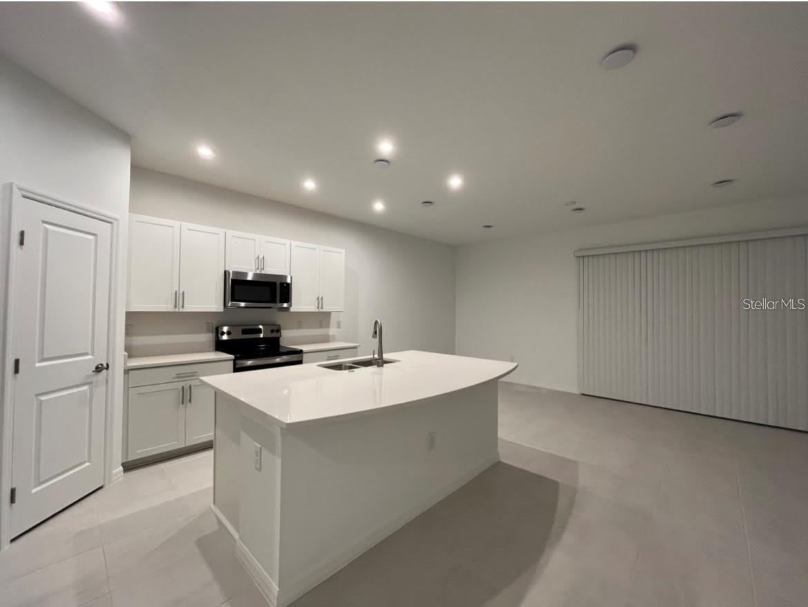 8589 LUNAR SKYE Street – photo 5