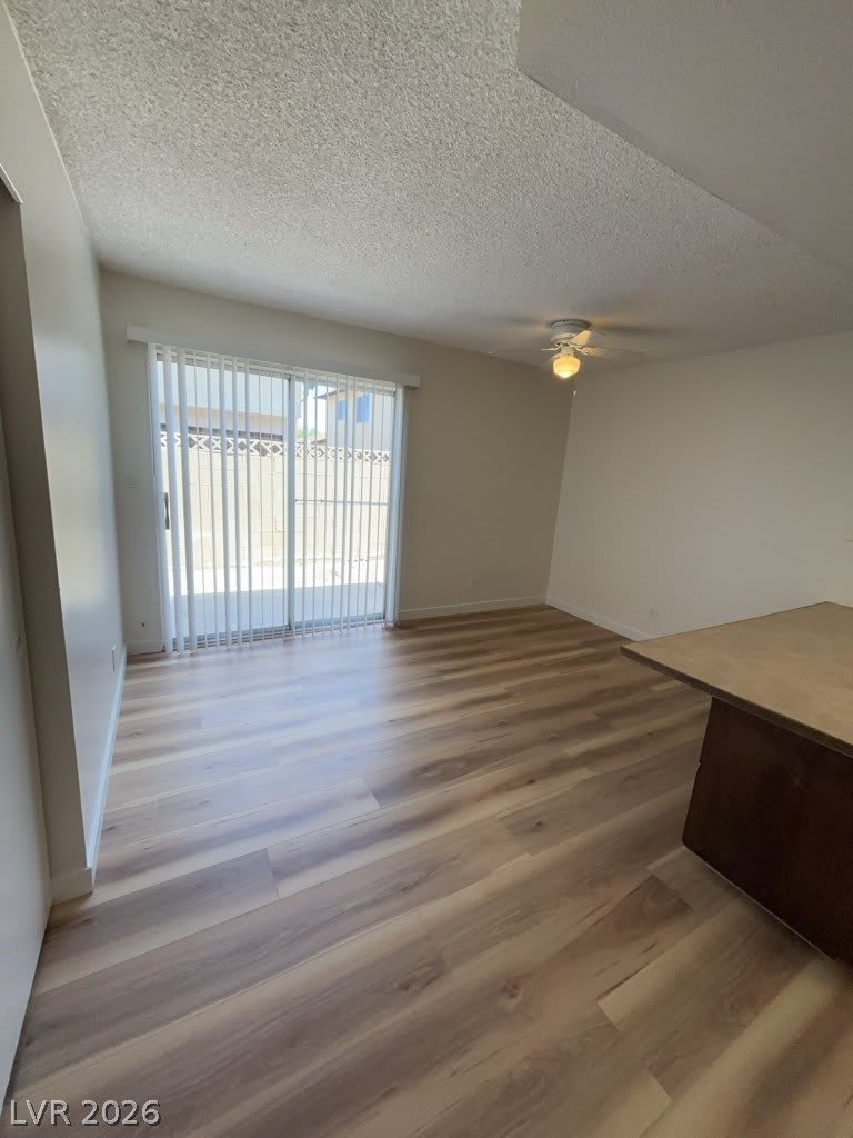 2938 KAREN – photo 2