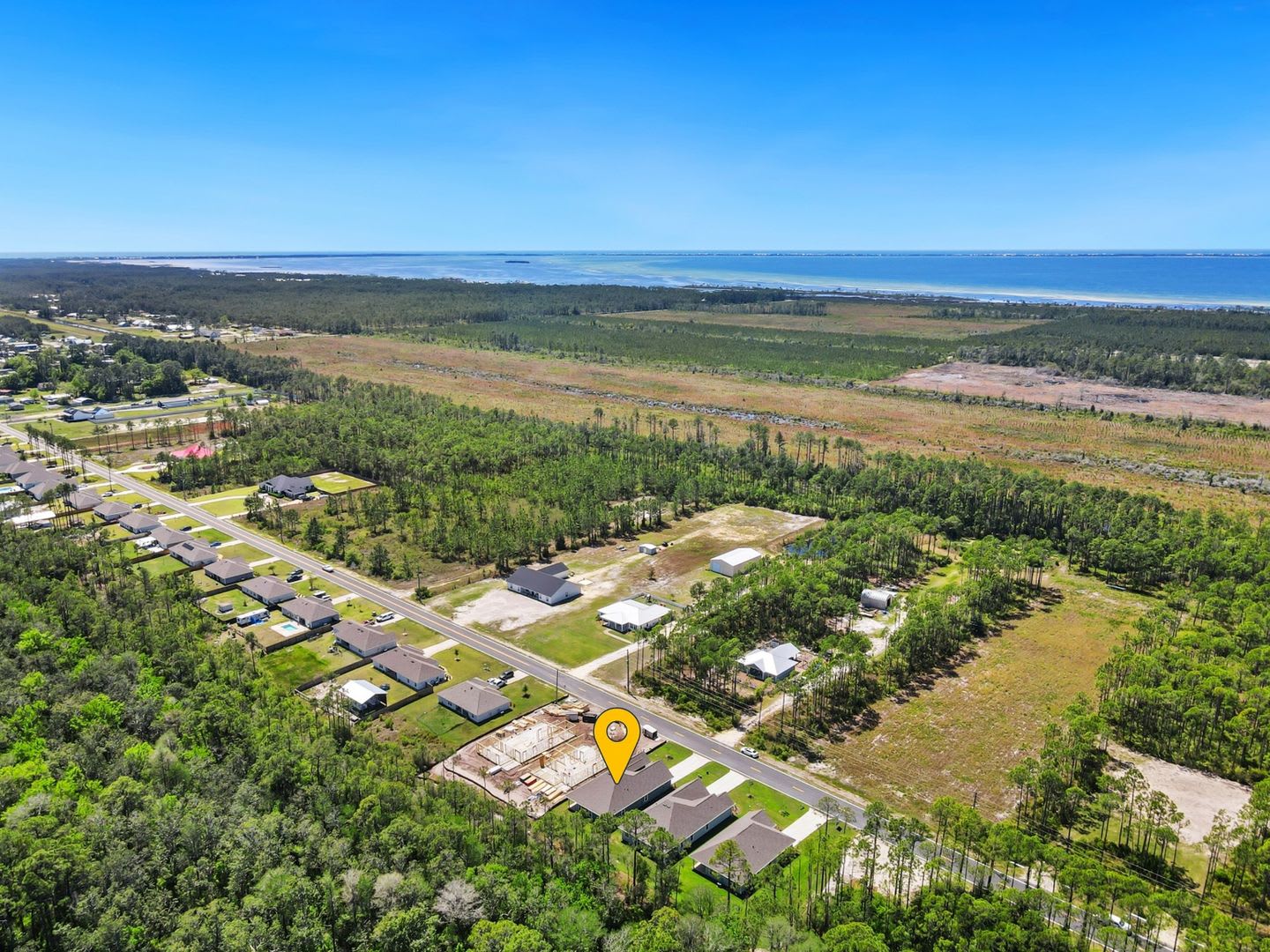 Like New 5BR 3BA Home in Port St. Joe- Just 5 mins to the beach and downtown! – photo 2