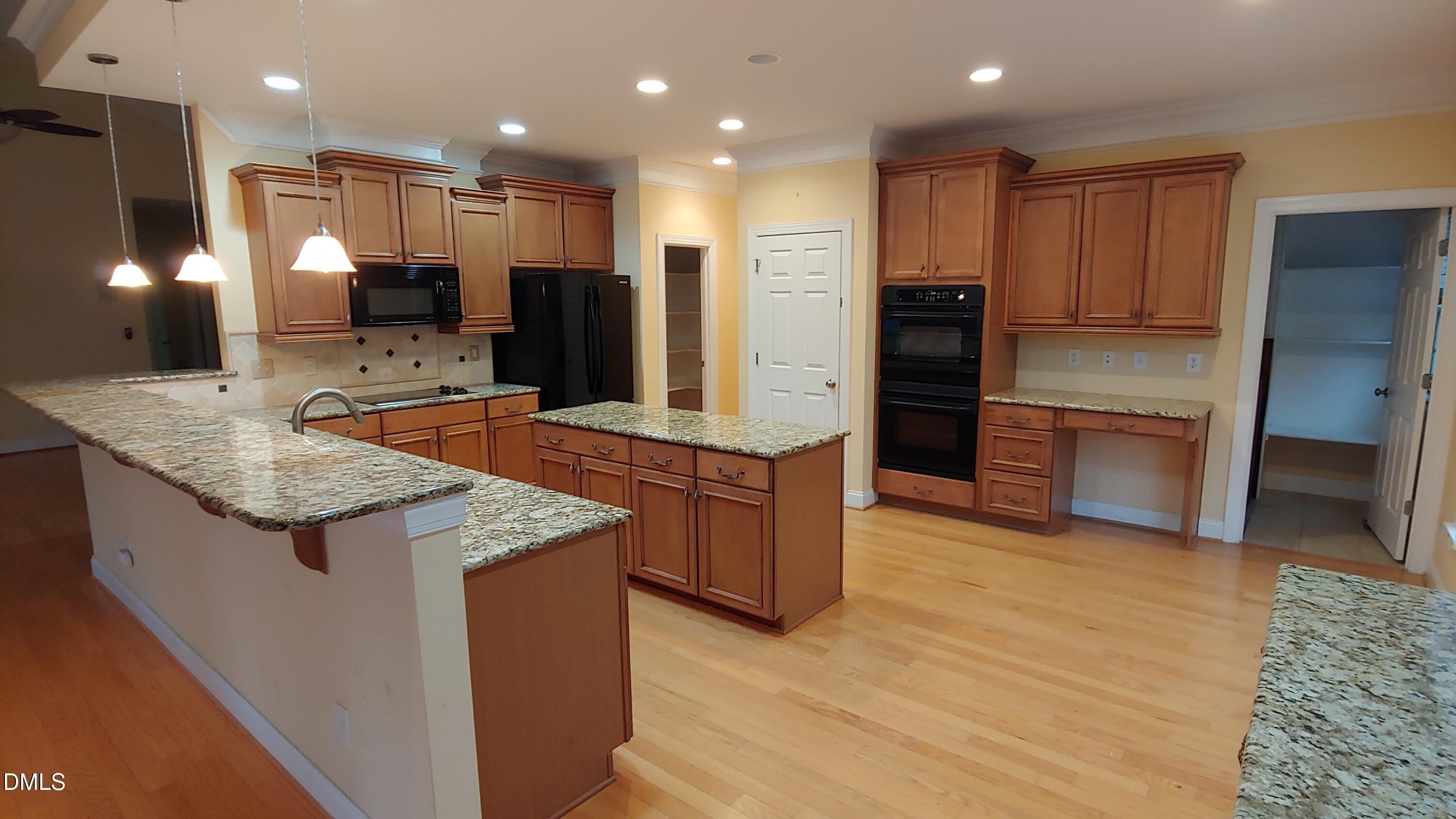 2809 Cowley Road – photo 2