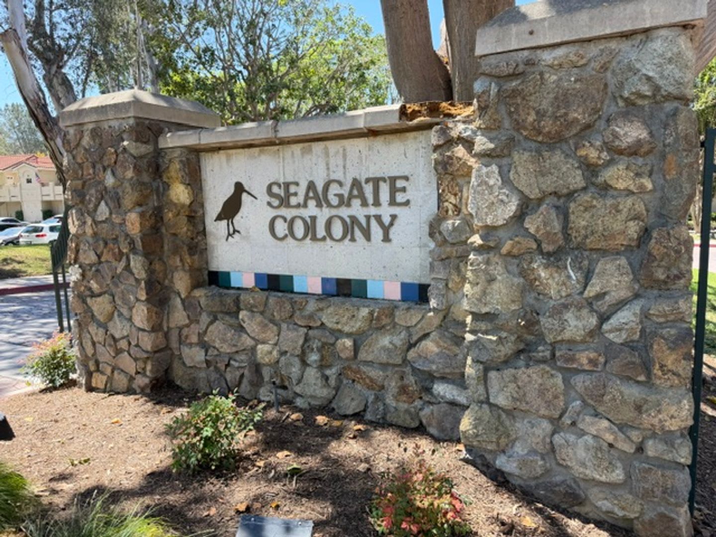 Seagate Colony: Upper 1 Bedroom 1 Bath Condo – photo 1